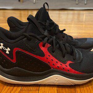 Under Armour Basketball Sneakers (boy or girl)